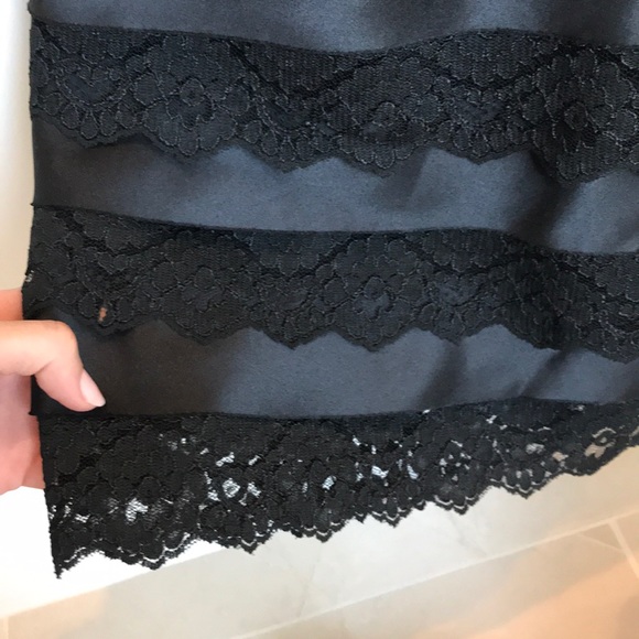 Tadashi bandage, lace, slimming holiday dress - Picture 2 of 9